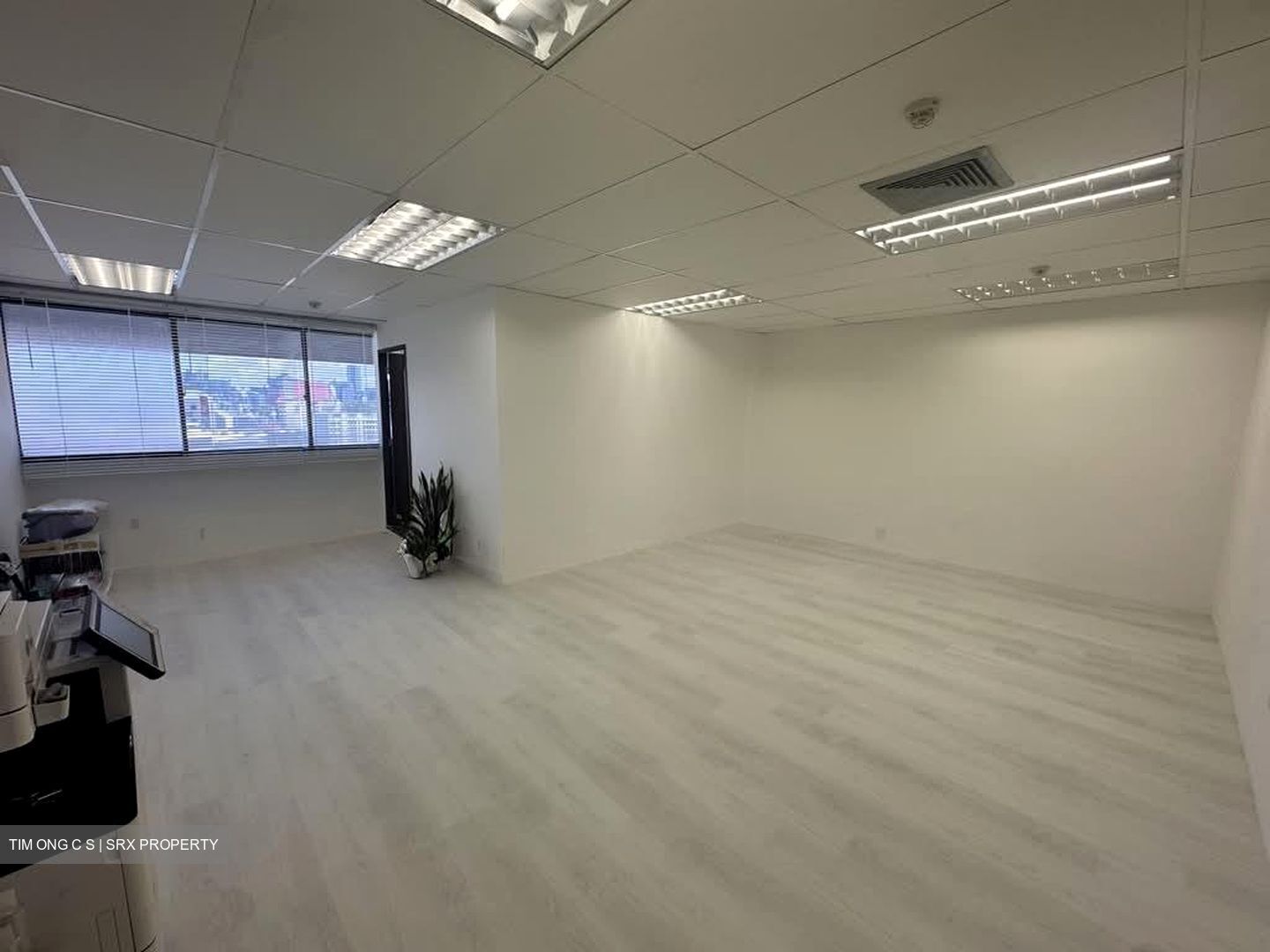 Sim Lim Tower (D8), Office #558312811